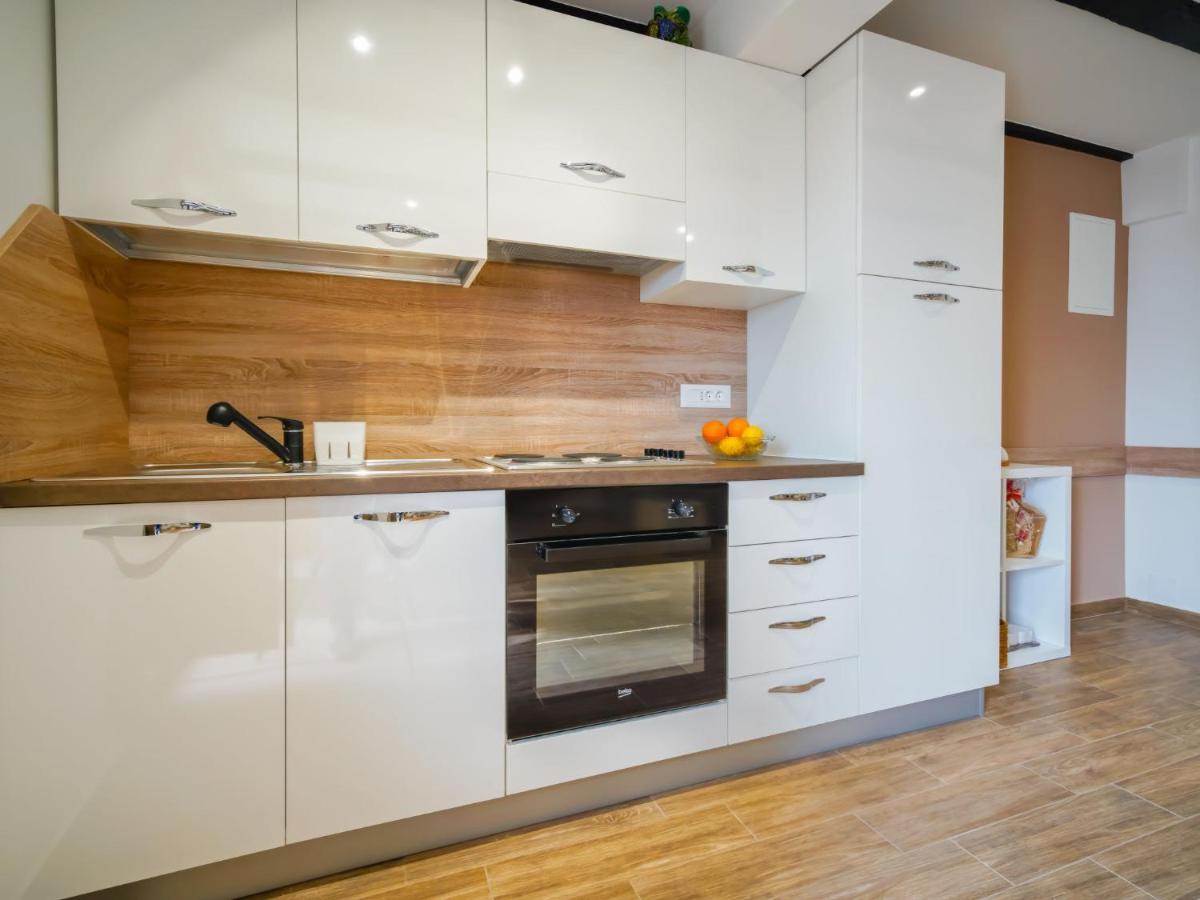 Apartment Ema By Interhome Laurana Esterno foto