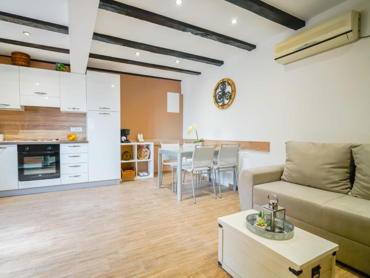 Apartment Ema By Interhome Laurana Esterno foto